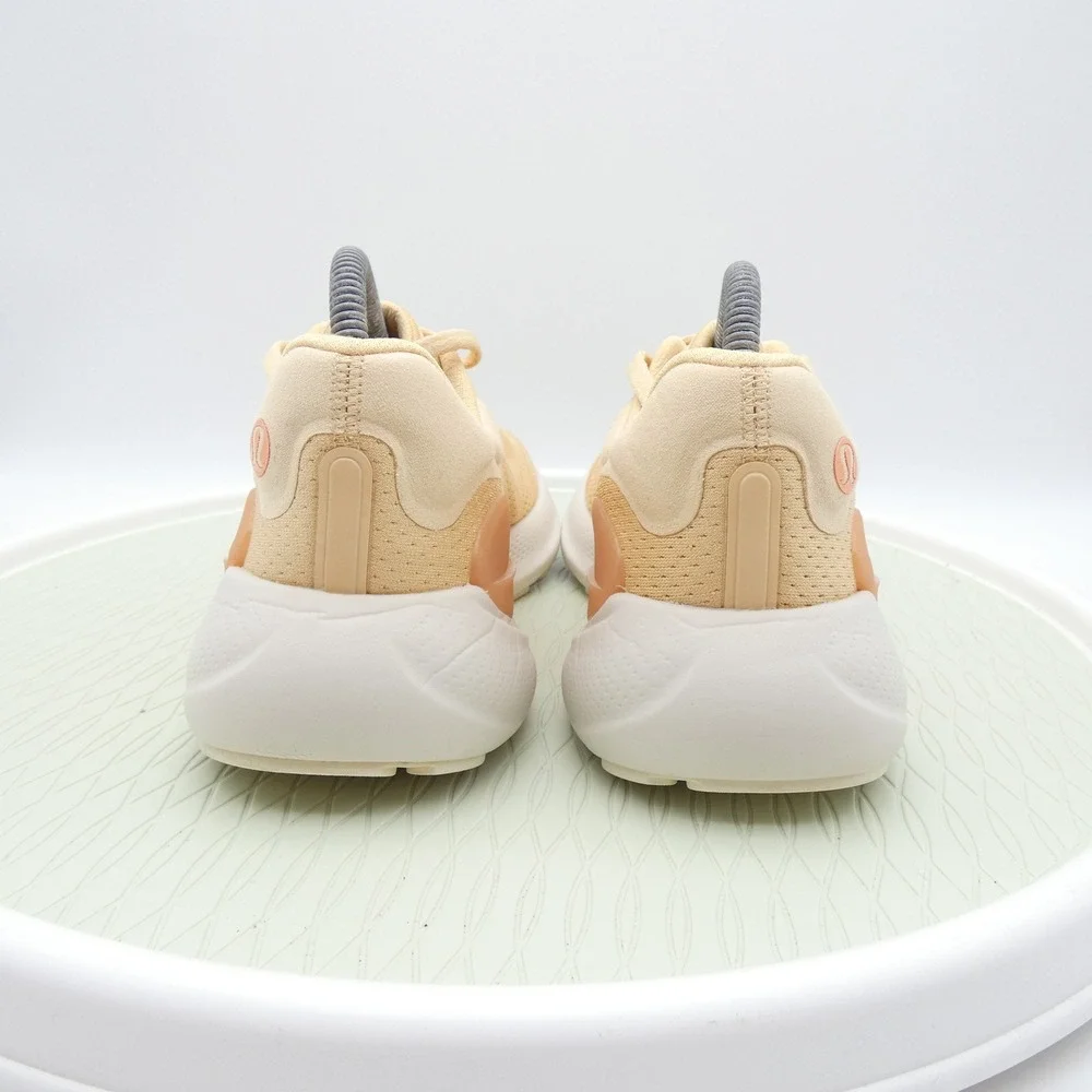 Lululemon Beyondfeel Running Shoes Haye Light Ivory Peach LW9FGCS Womens 8.5
